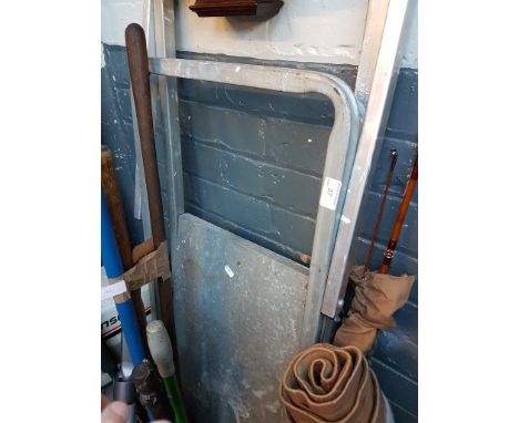 ALUMINIUM PLATFORM STEP LADDER