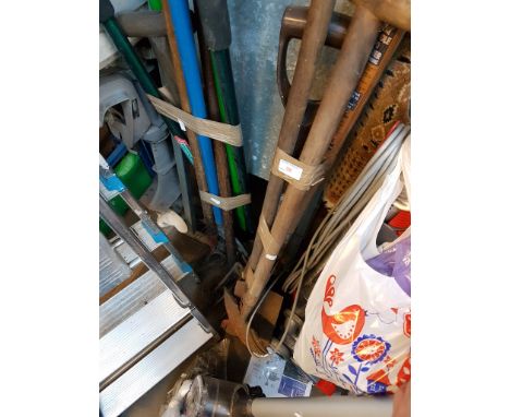 TWO BUNDLES OF GARDEN TOOLS