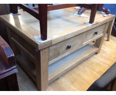 LIGHT OAK COFFEE TABLE WITH DRAWERS. L101CM