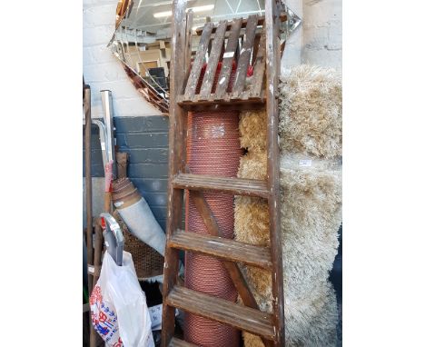 WOODEN STEP LADDERS