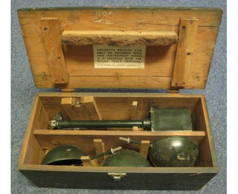 Munroe 1380 military anemometer in fitted pine box. (B.P. 24% incl. VAT)