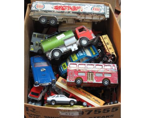 Box of assorted play worn diecast vehicles to include: Dinky; Matchbox; Corgi etc.(B.P. 24% incl. VAT)