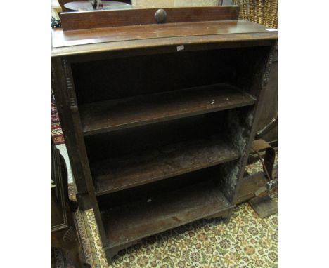 Early 20th Century oak three section open bookcase on bracket feet. (B.P. 24% incl. VAT) 