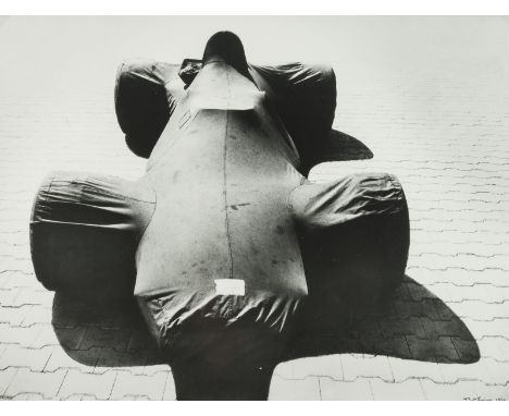 ROBERT HÄUSSER1924 Stuttgart - 2013 Mannheim'J. R. 5-9-70' (1970) Schwarz-weiß Fotografie, Vintage-Print. 44 x 58 cm (R. 61 x