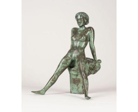 ARNO BREKER1900 Elberfeld - 1991 Düsseldorf'TÄNZERIN' (1977) Bronze, braun-grün patiniert. H. 31 cm, B. 25 cm, T. 22 cm, Gew.