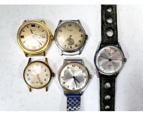 A collection of gents vintage wristwatches Timex etc 