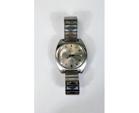A vintage Zodiac gents stainless steel cased watch on expanding bracelet 