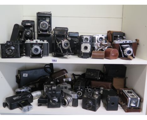 A collection of approx 30 vintage cameras including an Argus 35mm camera