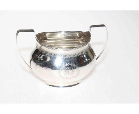 Early Victorian Newcastle silver sugar basin with engraved band and thread rim, John Walton, Newcastle 1852 (mark includes cr