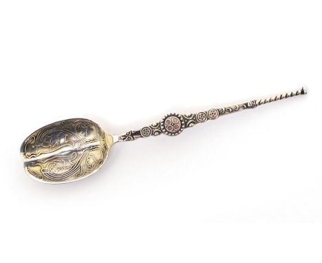 A Roberts & Dore ltd silver 1937 Coronation spoon,  in original presentation fitted box, stamped marks, Sheffield 1936, 11cm.