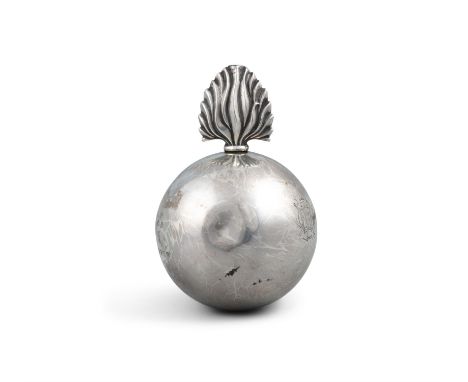 AN EDWARDIAN SILVER GLOBULAR CIGAR LIGHTER, Birmingham c.1909, mark of A&amp;J Zimmerman Ltd,. in the form of a grenade with 