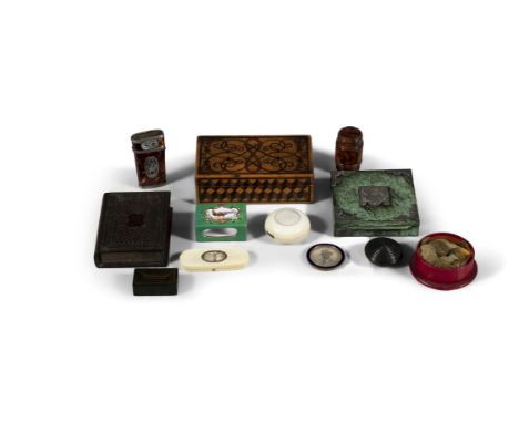 A COLLECTION OF BOXES, comprising a tortoiseshell and silver mounted etui case, early 19th Century; a tortoiseshell and gold 