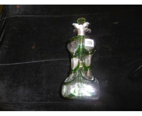 A GREEN AND CLEAR CRYSTAL PINCHED GLASS "GLUG GLUG" DECANTER WITH HM SILVER COLLAR, BIRMINGHAM 1902