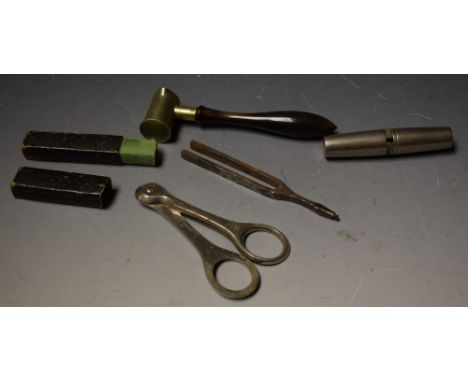 A horn handled shot measure; a cased tuning fork; a cased tool set