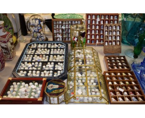 Thimbles - ceramic - Royal Worcester, Limoges, Royal Doulton, Minton, Franklin Mint, Sutherland, Spode, etc including floral,