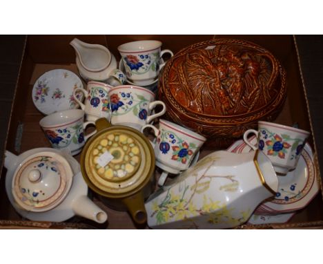 Ceramics - The Chartwell Collection part tea service;   a Wedgwood Royal Horticultural Society vase;  a treacle glaze game pi