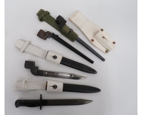 Selection of Various British Bayonetsconsisting LIA3, clipped point blade example.  All steel hilt.  Complete in scabbard wit