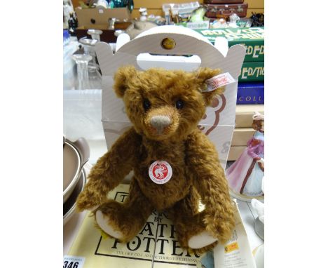 A modern Steiff gift box teddy bear (as new) Condition Report: please request via email. Condition reports not stated with de