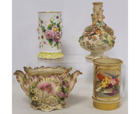 Early 19th century John Rose &amp; Co. Coalport twin handled pot of moulded scallop shell and reed form with floral encrusted