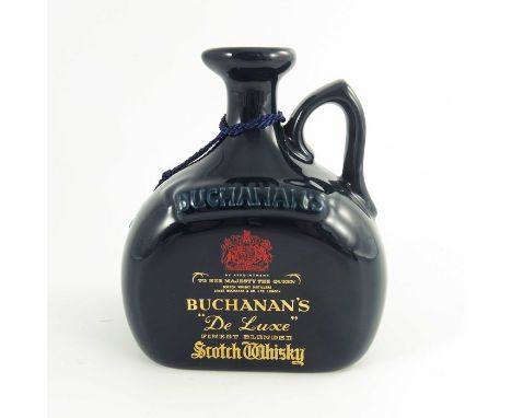 Buchanan 'Deluxe' Scotch whisky, ceramic decanter, 75cl