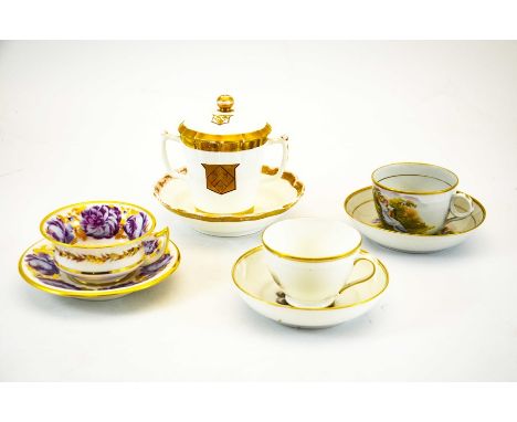 Paris and New Hall porcelain tea ware and a Caughley/Spode composite chocolate cup, cover and saucer (5)