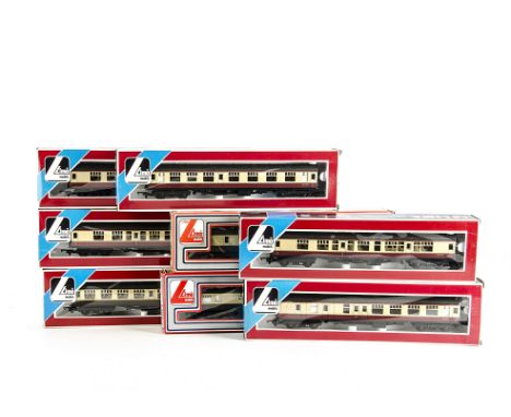 Lima 00 Gauge Coaching Stock: comprising nineteen various Mk1 coaching stock, (ten in BR WR brown/cream and nine in BR carmin