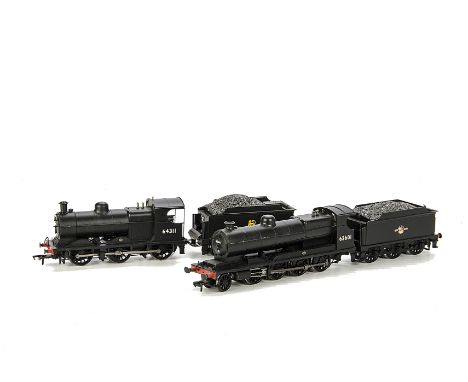 Two Bachmann 00 Gauge Robinson Tender Locomotives: comprising 31-001 ex-GCR Class O4 2-8-0 no 63601, with 31-319 Class J11 0-