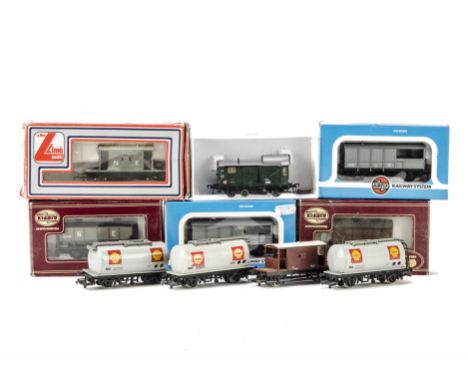 Assorted 00 Gauge Freight Stock: including four boxed by Airfix and two by Lima, three unboxed Shell tankers by Hornby, and a