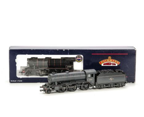 Two Bachmann 00 Gauge ex-LNER class K3 Tender Locomotives: comprising 32-277 no 61949 in lined BR black, and Bachmann Club ed