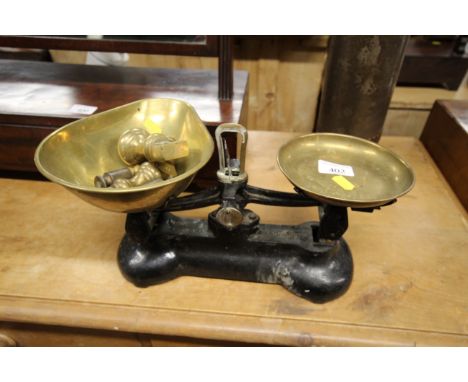 A set of Libra Scale Co. scales and weights