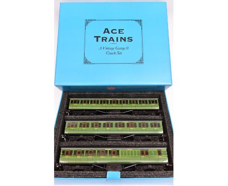 An Ace Trains O gauge Southern Railway C/1 3 coach set in lined green livery. Full First, Full Third and Brake Third. Boxed. 