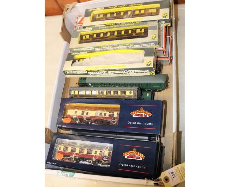 19x OO gauge model railway corridor coaches etc by Wrenn, Bachmann, Lima, etc. Including 6x Wrenn Pullman Cars; Vera, Audrey,