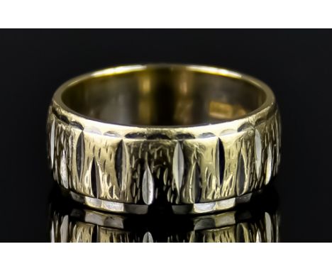 An 18ct Gold Wedding Band, size M, gross weight 6.6g