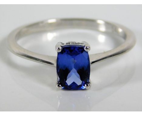 A 14ct white gold ring set with tanzanite 2.9g size R/S