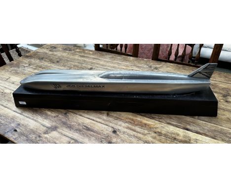 A model of a JCB DIESEL MAX WORLD SPEED RECORD attempt, 93cm L overall A streamlined car designed for the purpose of breaking