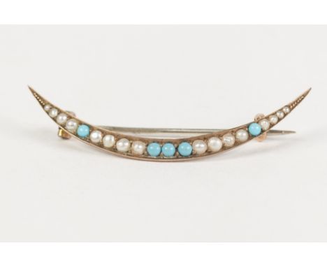 EDWARDIAN 9ct GOLD CRESCENT BROOCH, set with turquoise and seed pearls, 2.2gms 