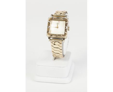 GENTS AVIA SWISS VINTAGE WRIST WATCH, with 15 jewel movement, square silvered dial with sweep seconds hand, the board texture