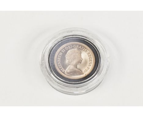 ELIZABETH II GOLD PROOF HALF SOVEREIGN, 1979, in case 