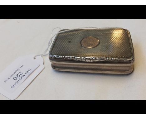 A Scottish silver gilt snuff box with engine turn decoration - 7cm x 4.5cmCONDITION REPORTAs per images