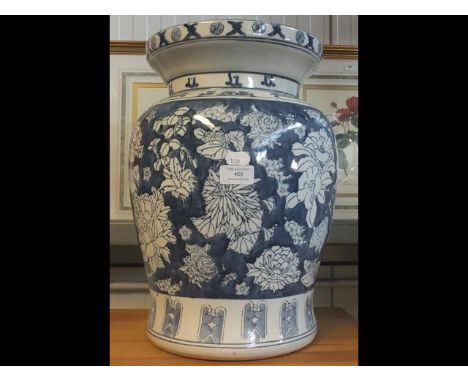 A Chinese style ceramic jardinière stand 