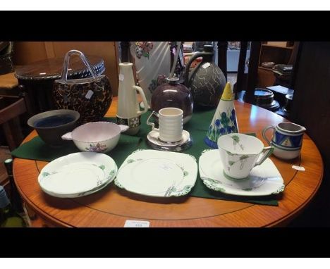 Various collectable mid-century ceramic and glassware including sugar shaker