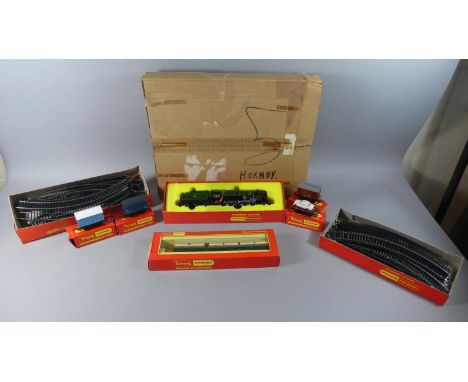 A Boxed Tri-Ang Hornby Railways Freight Train Set to include R.861 BRb Class 9F 2-10-0 Number 92220 Evening Star, R.637 BR Fr
