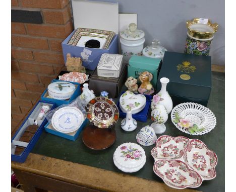 Assorted china including Royal Crown Derby, Abbeydale, Pendelfin, Mason's, Coalport, Royal Worcester and Royal Doulton&nbsp;*