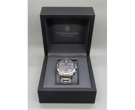 A Victorinox Swiss Army wristwatch, boxed 