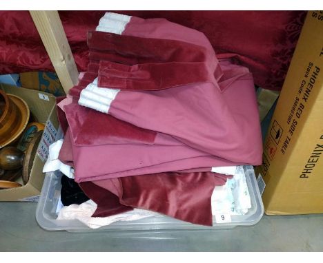 A quantity of curtains &amp; linen COLLECT ONLY