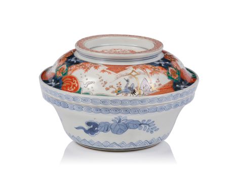 A rounded tureen with coverJapanese porcelainPolychrome Imari decoration to cover and blue underglaze decoration to tureen19t