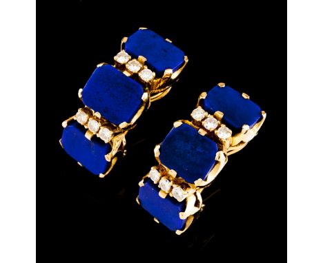 A pair of earringsGold 800/000Set with 6 lapis lazuli plaques and 12 brilliant cut diamonds totalling approximately 0,70 ct.O