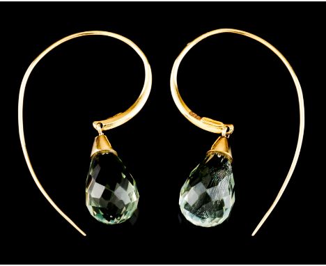 A pair of earringsGold 585/000Applied briolette cut aquamarines totalling approximately 26 ct.Italy, 21st centuryVicenza assa
