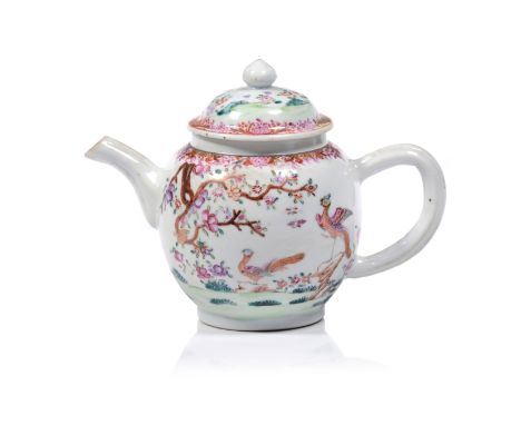 A teapot and coverChinese export porcelainPolychrome floral and birds decorationQianlong reign ( 1736-1795)Lenght: 15 cm 