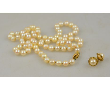A uniform cultured pearl necklace on 9ct yellow gold snap, approx 67 cm long to/w pearl 9ct set study earrings